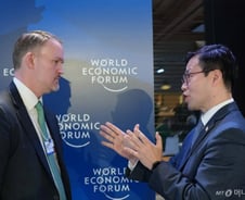 여한구, USTR 만나 "쿠팡 수사 美 기업 차별 아냐" 입장 전달