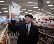 "본사가 거기였어" 3M·타겟·베스트바이 주가 뚝 떨어진 이유