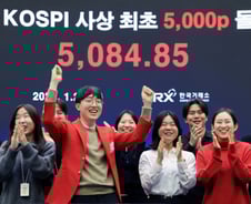 "번 돈 다 모아요" 열심히 일만 하면 '거지' 된다...깨진 성실 방정식