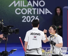 컬링 믹스더블, 에스토니아 꺾고 2연승…4강 희망 이어간다