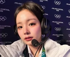 "엄청난 미인" 중계석 들썩...'포스트 김연아' 해설위원에 감탄