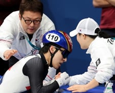 쇼트트랙 황대헌, 1500m 결승서 은메달…한국  5번째 메달 획득
