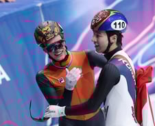 '팀킬 논란' 황대헌, 은메달 목에 건 후 "소중한 시간" 소감