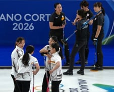 컬링 한일전 중간 광고에 '일장기' 떡하니...JTBC 결국 공식 사과