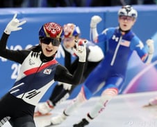 김길리, 1500m 금메달  올림픽 '2관왕'...'은메달' 최민정, 역대최다 메달