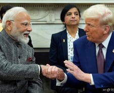 인도, '상호관세 무효' 판결에 무역협상 연기…"상황 지켜볼것"