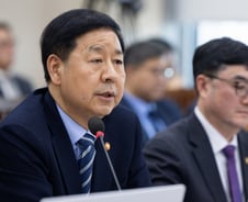 美관세 성토장된 재경위… "트럼프 플랜B에 대책 있나"