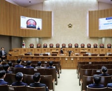 대법관 12명 증원…"적체 해소" vs "속도 안 중요해"