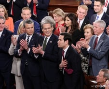 '정적'에서 '핵심측근'으로...트럼프 특급칭찬 받은 이사람[글로벌키맨]