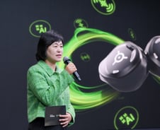 "AI가 환경 인식해 잡음 제거…말소리 더 선명" 보청기 진화, 어디까지