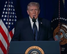 트럼프 "이란 공격, 목표 달성까지 계속"…4주 안팎 지속 언급