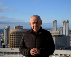 이란 혁명수비대 "네타냐후 집무실에 탄도미사일 공격" 주장