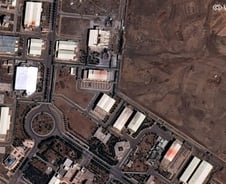 IAEA "이란 나탄즈 지하 핵시설 손상 확인…방사능 유출 無"