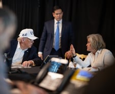 "백악관, 휘발유값 대책 강구"…이란전쟁 '물가 충격'에 화들짝