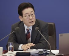 靑 '6시간의 법칙'…李대통령 '정책 시계' 더 빨리 돌아간다