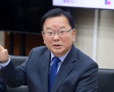 '與 험지' 대구서 가장 해볼만한 카드… 김부겸 결단만 남았다