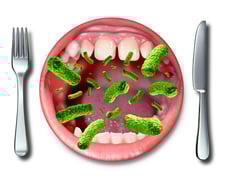 양치질 잘못하면 대장암 걸린다고?...뜻밖의 연관성 [한 장으로 보는 건강]