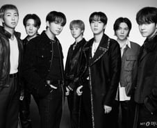 광화문 공연 앞두고 터졌다…BTS '스윔' 멜론 1위 직행