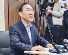 주호영 '컷오프'에 대구시장 선거는 삼파전? "국힘 승리 장담 못해"