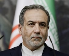 이란 외무 "美와 협상=패배 인정, 종전안 검토 중이나 대화 생각 없다"