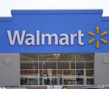 "이익 확 늘었다" 주가 70% 폭등했던 미 회사…그 뒤엔 '일개미 로봇'