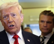 트럼프, 시장 달래기 "이란과 협상 아주 잘돼…곧 합의할듯"(상보)