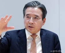 김용범 "페북 글은 李대통령 메시지의 '補論'...정부 고민 공유"