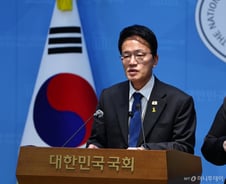 박주민 "정원오측, 여론조사 수치 왜곡 배포…명백한 선거법 위반"