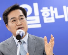 김동연 '경제일꾼', 추미애 '투표독려', 한준호 '3표만 더'…막판 호소