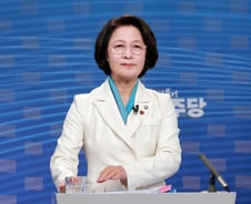 민주당 경기지사 후보에 추미애… 본경선서 과반 득표