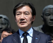 조국 "쉬운 곳에 출마 안 한다...민주당 귀책지역 무공천해야"