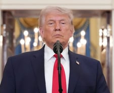 "1척당 37억 더 들어, 통행료 못 내"…미국 석유업계, 백악관에 항의