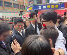 수원 찾은 한동훈 "경기, 보수 지지 많아…당권파가 인정 못받는 것"