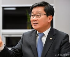 '친문' 전해철, 안산갑 출마선언…'친명' 김남국과 여권 내 격돌