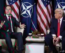 트럼프에 선 긋는 동맹들...영국 "전쟁 끌려 들어가지 않을 것"