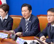 [속보]민주당 "'대리투표 의혹' 장성군수 경선 중단…긴급감찰 지시"