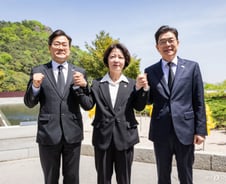 정원오, 추미애·박찬대와 '盧 참배' 김경수와 '상생'…원팀 행보