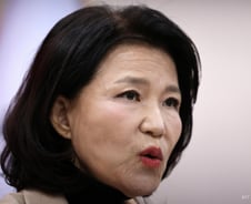 [속보]이진숙, 대구시장 불출마 선언…"국민의힘 후보에 힘 보탤 것"