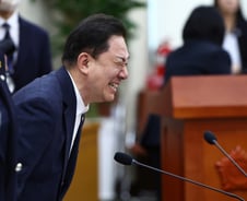 장동혁 "대통령 바꿨더니 나라가 졸지에 '범죄자 특혜 공화국'"