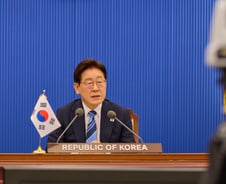 장동혁 "日 통행료없이 호르무즈 통과, 외교천재 李대통령 뭐하나"