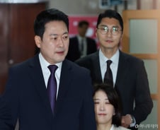 장동혁 "李대통령, 세계사 길이 남을 독재 가이드북…표로 심판"