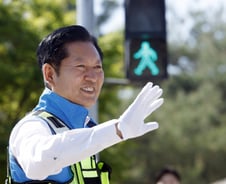 수도권 공략 나선 정청래..."윤어게인 공천, 강력 규탄" 野 공세도