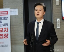 김태흠 "정진석, 계엄 때 尹 옆에 있지 않았나…출마는 상식과 안맞아"