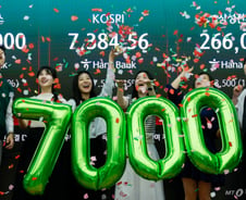 반도체주 랠리에 코스피 7000 시대 열렸다…"앞으로 더 간다"