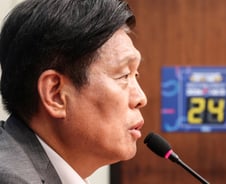 與, 김관영 무소속 전북지사 출마에 "후안무치...영구복당 불허"