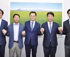민경선, 민주당 고양시장 예비후보 확정 …지역 국회의원들과 압승 결의