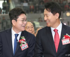 오세훈·정원오, 양자토론 설전…"왜 베끼나" 복붙공약 공방도