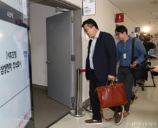 '국운' 걸린 삼성전자 노사 협상 이견 팽팽…"스스로 기회 놓쳐서야"