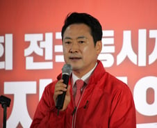 조작기소 특검·나무호 피격으로 반전 노리는 국민의힘, 중도층 선택은
