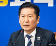 [속보]'지선 D-21'...정청래 "당대표로서 할 수 있는 모든 걸 했다"